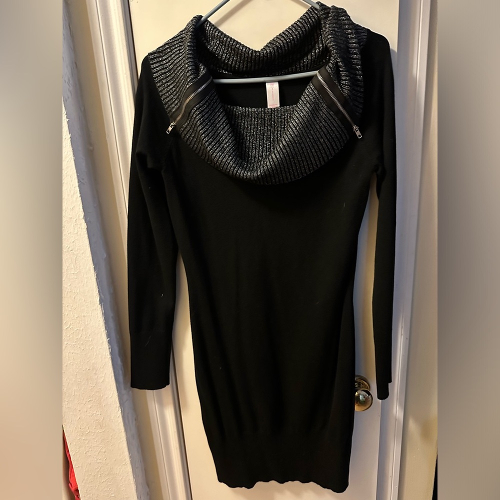 Black short jersey dress with nice silver and black collar